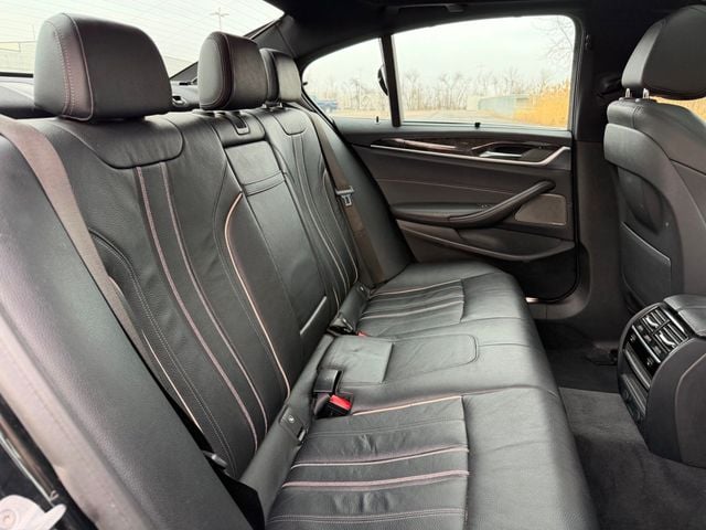 2017 BMW 5 Series 530i xDrive - 22993402 - 21