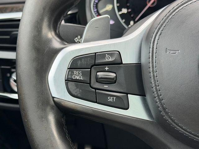 2017 BMW 5 Series 530i xDrive - 22993402 - 24