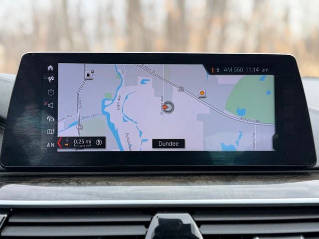 2017 BMW 5 Series 530i xDrive - 22993402 - 28