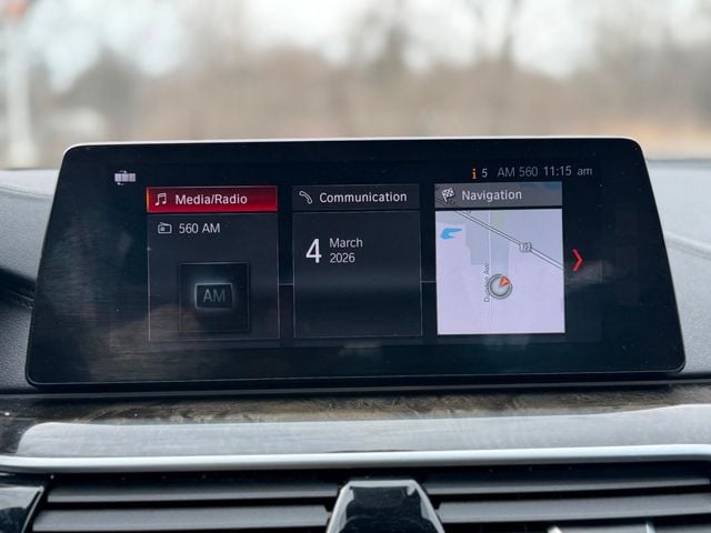 2017 BMW 5 Series 530i xDrive - 22993402 - 29