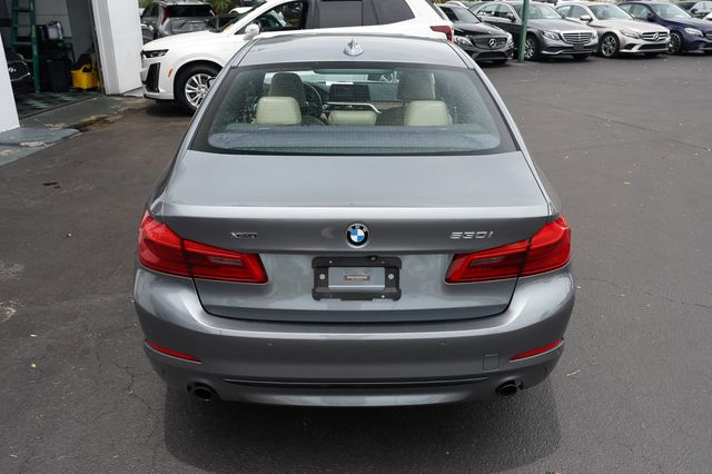 2017 BMW 5 Series 530i xDrive - 23035668 - 10