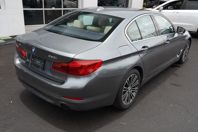 2017 BMW 5 Series 530i xDrive - 23035668 - 14