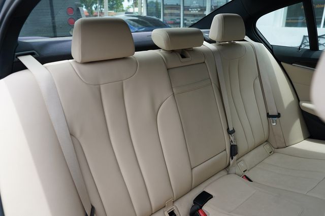 2017 BMW 5 Series 530i xDrive - 23035668 - 17