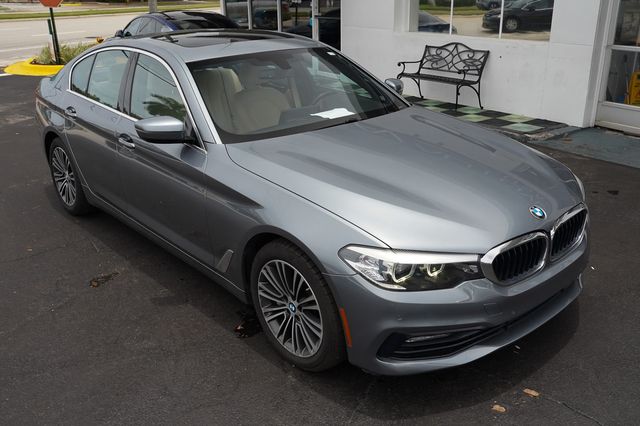 2017 BMW 5 Series 530i xDrive - 23035668 - 18