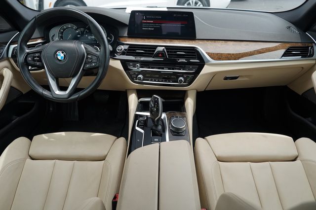 2017 BMW 5 Series 530i xDrive - 23035668 - 1