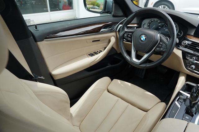 2017 BMW 5 Series 530i xDrive - 23035668 - 23