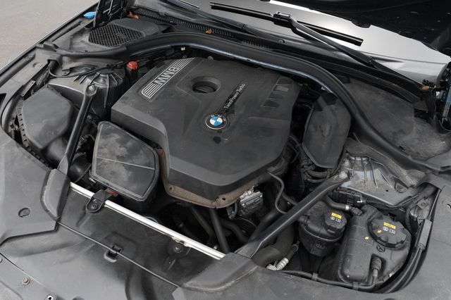 2017 BMW 5 Series 530i xDrive - 23035668 - 44