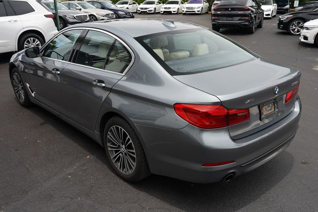 2017 BMW 5 Series 530i xDrive - 23035668 - 7
