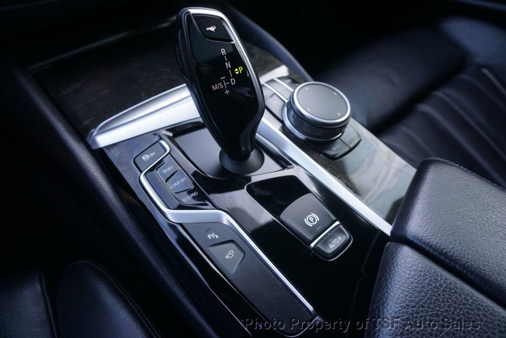 2017 BMW 5 Series 530i xDrive HUD NAVI 360 CAMERAS DRIVE ASSIST COLD WEATHER  - 23095028 - 29