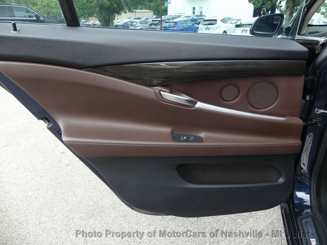 2017 BMW 5 Series 535i Gran Turismo - 22562334 - 17