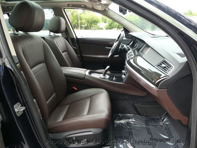 2017 BMW 5 Series 535i Gran Turismo - 22562334 - 21