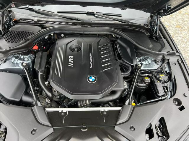 2017 BMW 5 Series 540i - 22606487 - 45