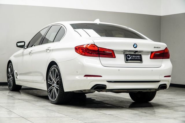 2017 BMW 5 Series 540i - 22910238 - 9
