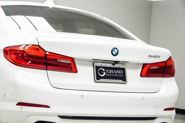 2017 BMW 5 Series 540i - 22910238 - 12