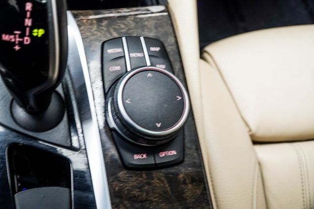 2017 BMW 5 Series 540i - 22910238 - 18