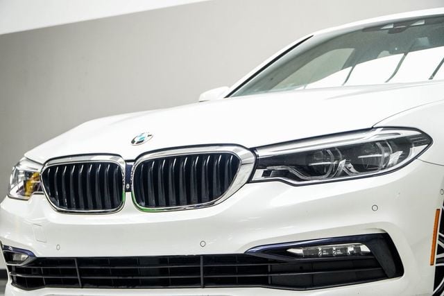 2017 BMW 5 Series 540i - 22910238 - 1