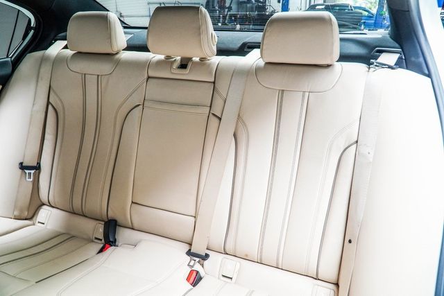 2017 BMW 5 Series 540i - 22910238 - 34