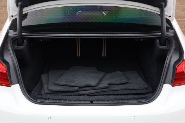 2017 BMW 5 Series 540i - 22947449 - 9