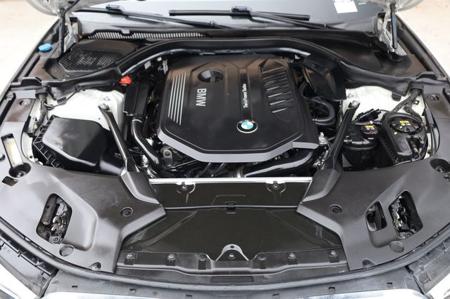 2017 BMW 5 Series 540i - 22947449 - 10