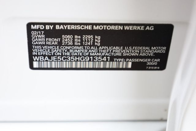 2017 BMW 5 Series 540i - 22947449 - 11