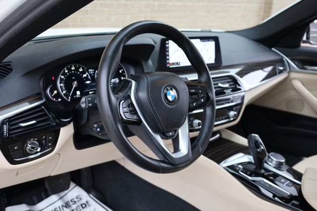 2017 BMW 5 Series 540i - 22947449 - 13