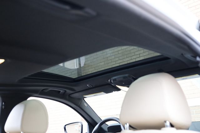 2017 BMW 5 Series 540i - 22947449 - 21