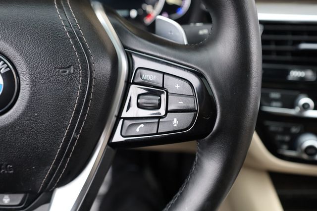 2017 BMW 5 Series 540i - 22947449 - 29