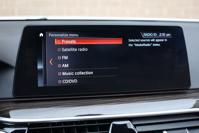 2017 BMW 5 Series 540i - 22947449 - 37