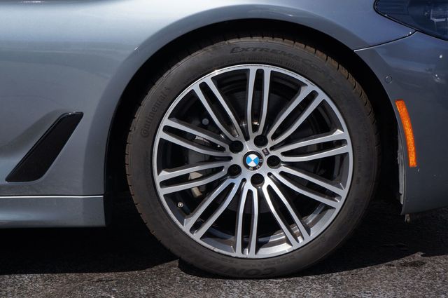 2017 BMW 5 Series 540i M Sport - 23082861 - 12