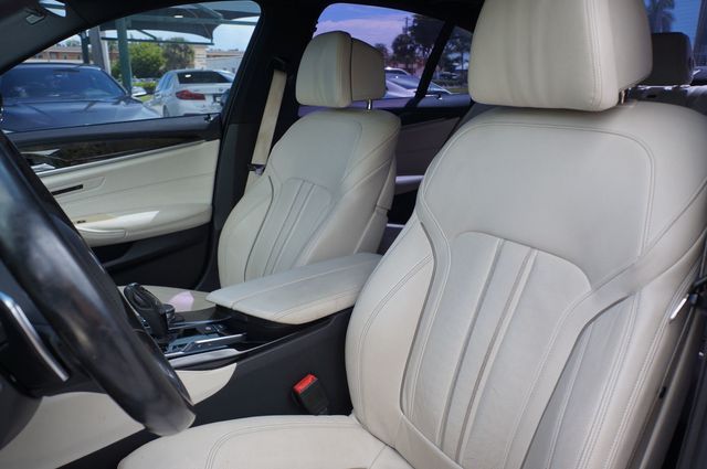 2017 BMW 5 Series 540i M Sport - 23082861 - 20