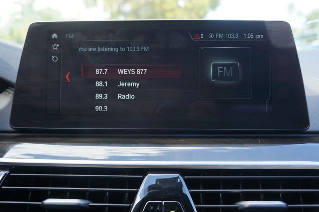 2017 BMW 5 Series 540i M Sport - 23082861 - 30