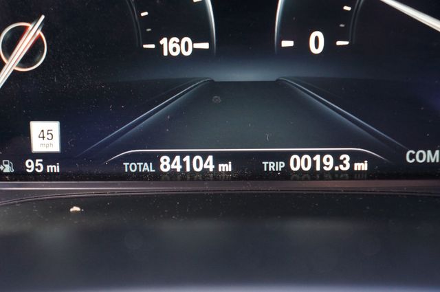 2017 BMW 5 Series 540i M Sport - 23082861 - 36
