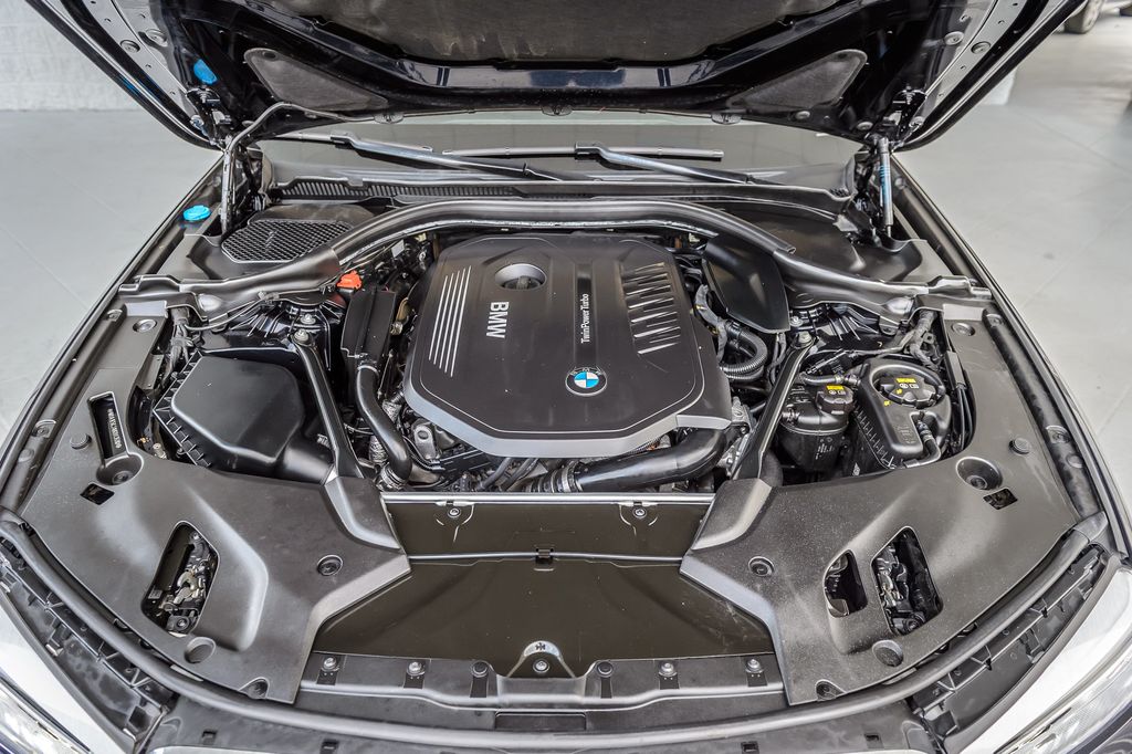 2017 BMW 5 Series 540i M SPORT - NAV - BACKUP CAM - BLUETOOTH - MUST SEE - 22994316 - 16