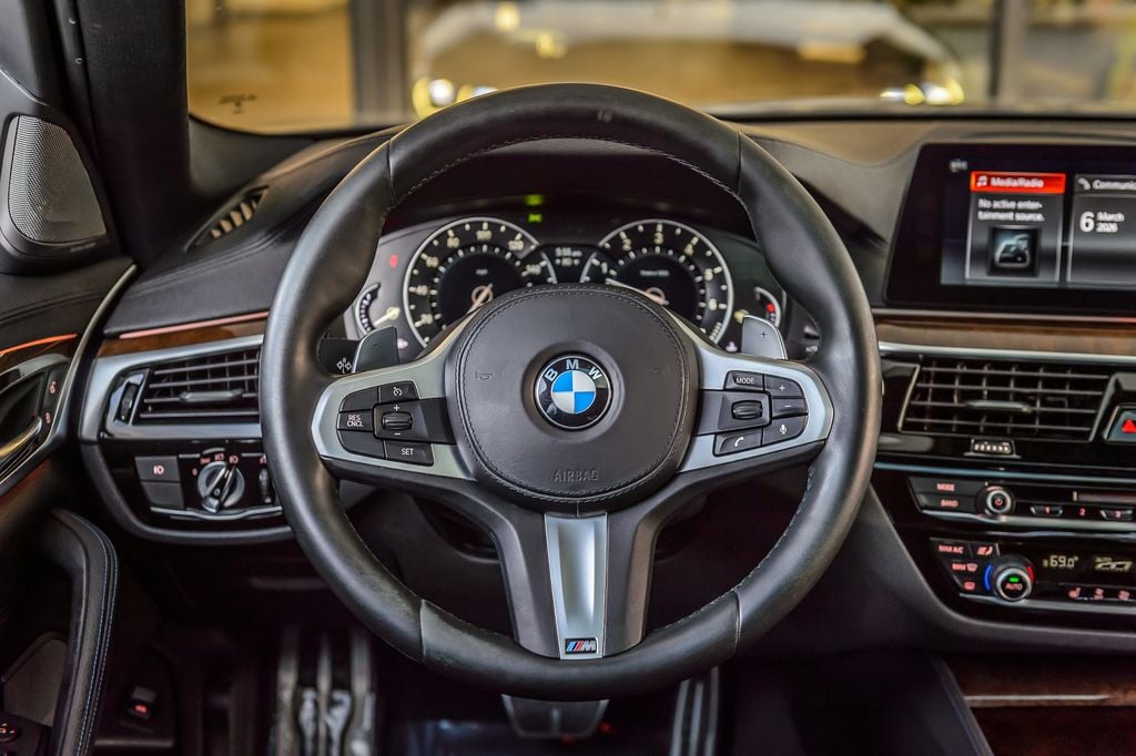 2017 BMW 5 Series 540i M SPORT - NAV - BACKUP CAM - BLUETOOTH - MUST SEE - 22994316 - 25
