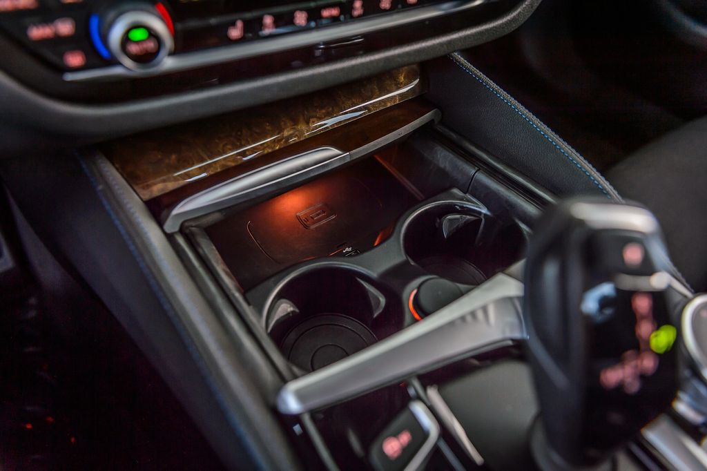 2017 BMW 5 Series 540i M SPORT - NAV - BACKUP CAM - BLUETOOTH - MUST SEE - 22994316 - 29