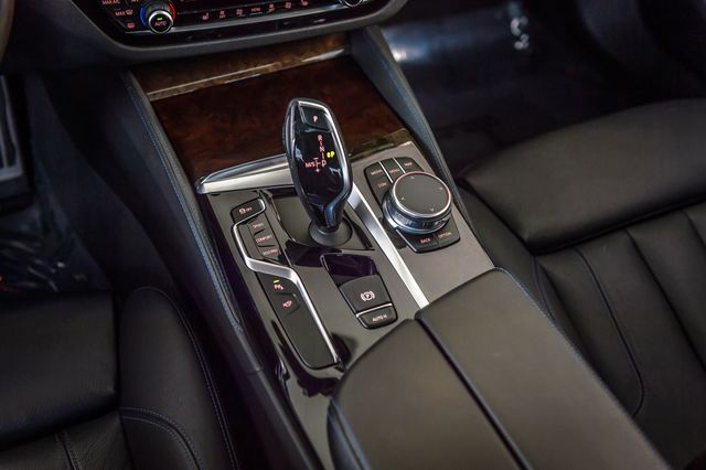 2017 BMW 5 Series 540i M SPORT - NAV - BACKUP CAM - BLUETOOTH - MUST SEE - 22994316 - 30