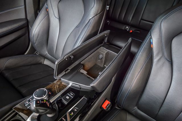 2017 BMW 5 Series 540i M SPORT - NAV - BACKUP CAM - BLUETOOTH - MUST SEE - 22994316 - 32