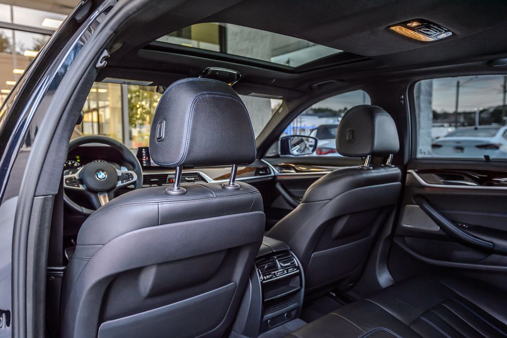 2017 BMW 5 Series 540i M SPORT - NAV - BACKUP CAM - BLUETOOTH - MUST SEE - 22994316 - 39