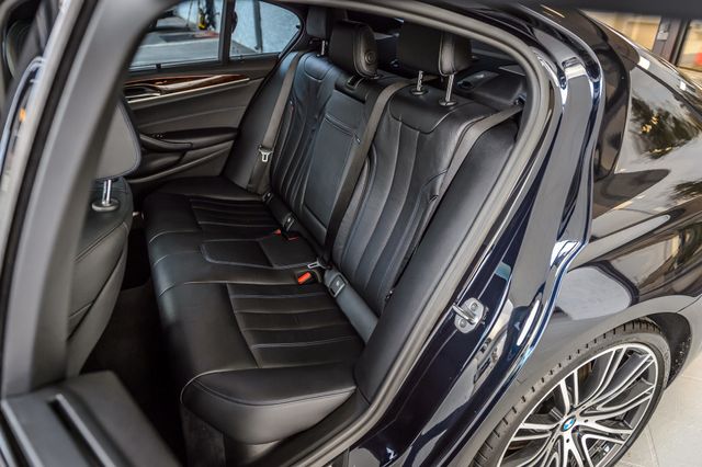 2017 BMW 5 Series 540i M SPORT - NAV - BACKUP CAM - BLUETOOTH - MUST SEE - 22994316 - 40