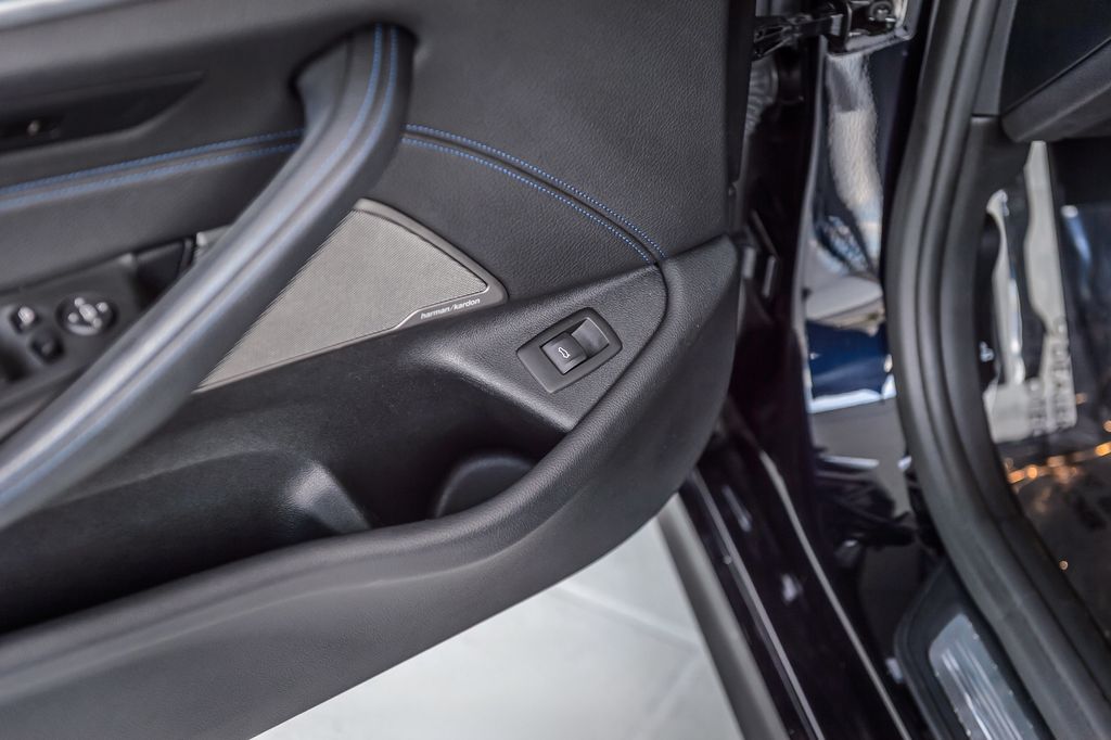 2017 BMW 5 Series 540i M SPORT - NAV - BACKUP CAM - BLUETOOTH - MUST SEE - 22994316 - 49