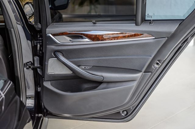 2017 BMW 5 Series 540i M SPORT - NAV - BACKUP CAM - BLUETOOTH - MUST SEE - 22994316 - 51