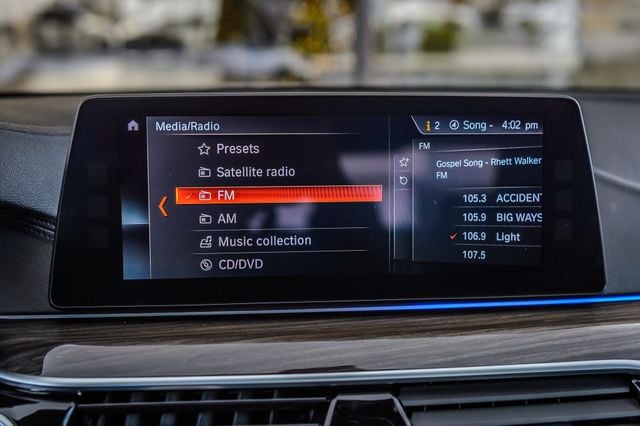 2017 BMW 5 Series 540i M SPORT NAV MOONROOF BACKUP CAM BLUETOOTH LOW MILES - 22947076 - 18