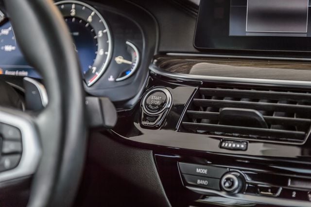 2017 BMW 5 Series 540i M SPORT NAV MOONROOF BACKUP CAM BLUETOOTH LOW MILES - 22947076 - 26