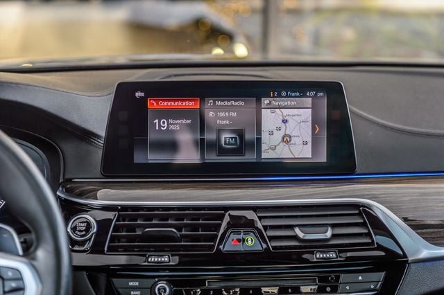 2017 BMW 5 Series 540i M SPORT NAV MOONROOF BACKUP CAM BLUETOOTH LOW MILES - 22947076 - 27