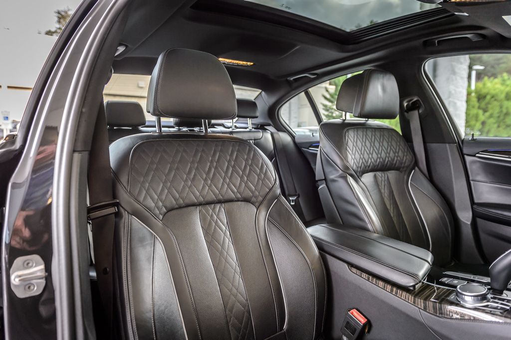 2017 BMW 5 Series 540i M SPORT NAV MOONROOF BACKUP CAM BLUETOOTH LOW MILES - 22947076 - 35