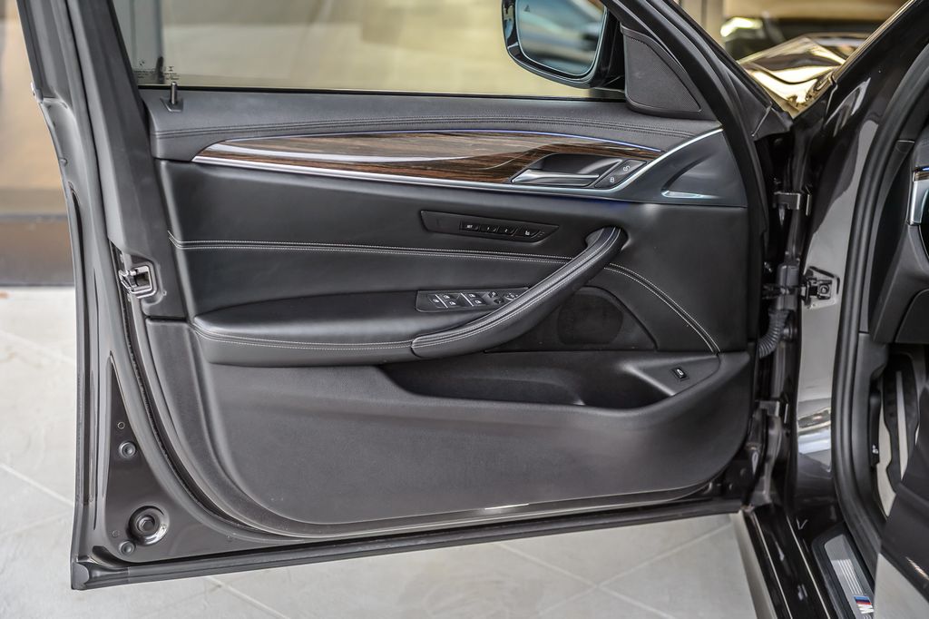 2017 BMW 5 Series 540i M SPORT NAV MOONROOF BACKUP CAM BLUETOOTH LOW MILES - 22947076 - 45