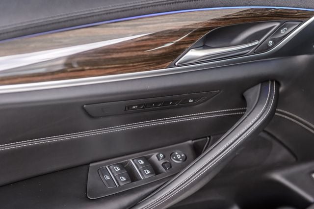 2017 BMW 5 Series 540i M SPORT NAV MOONROOF BACKUP CAM BLUETOOTH LOW MILES - 22947076 - 48