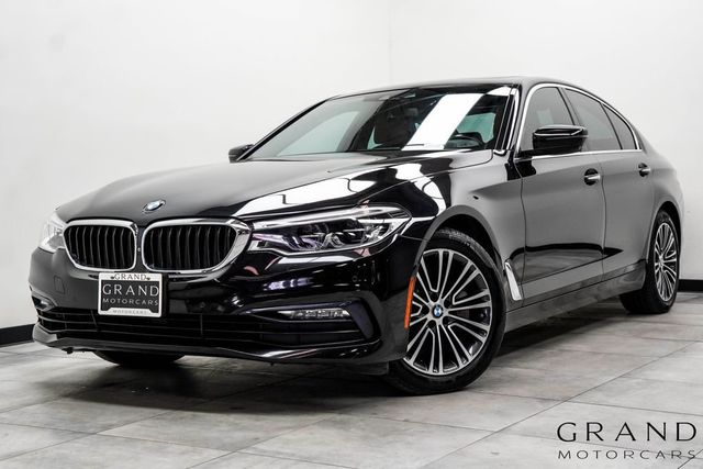 2017 BMW 5 Series 540i xDrive - 22992411 - 0
