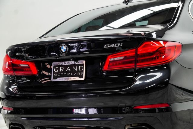 2017 BMW 5 Series 540i xDrive - 22992411 - 12