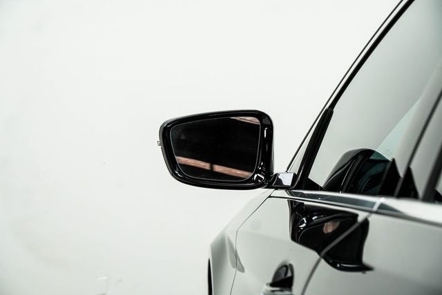 2017 BMW 5 Series 540i xDrive - 22992411 - 13